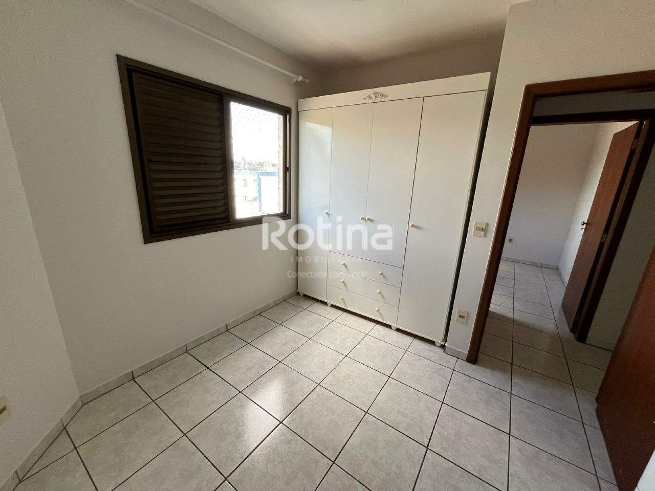 Apartamento para alugar, 3 quartos em Uberlândia no bairro Nossa Senhora Aparecida no valor de R$ 3.500,00 - Rotina Imobiliária: 