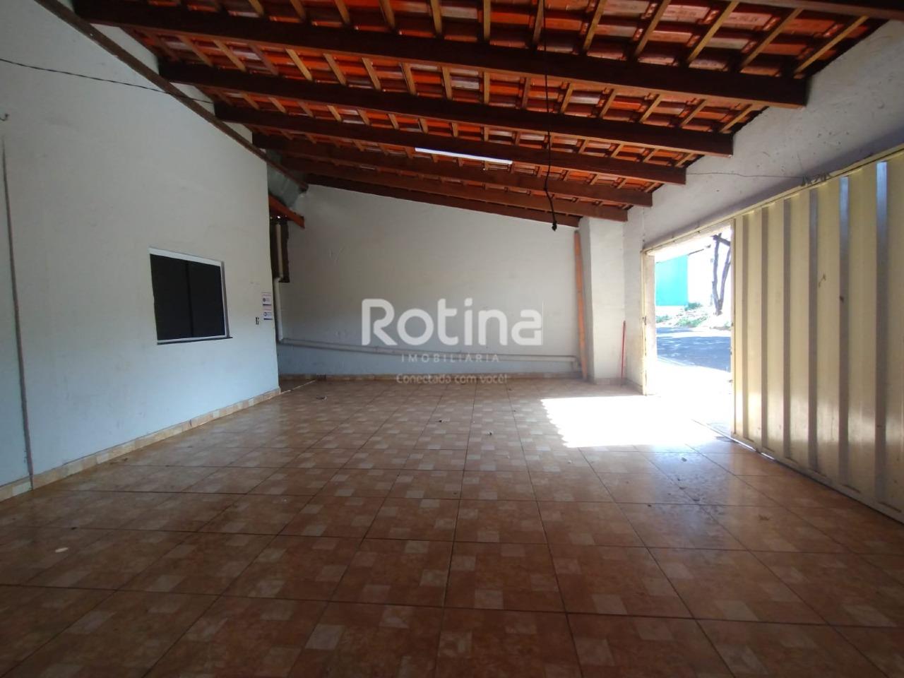 Casa para alugar, 3 quartos em Uberlândia no bairro São Jorge no valor de R$ 2.000,00 - Rotina Imobiliária: 