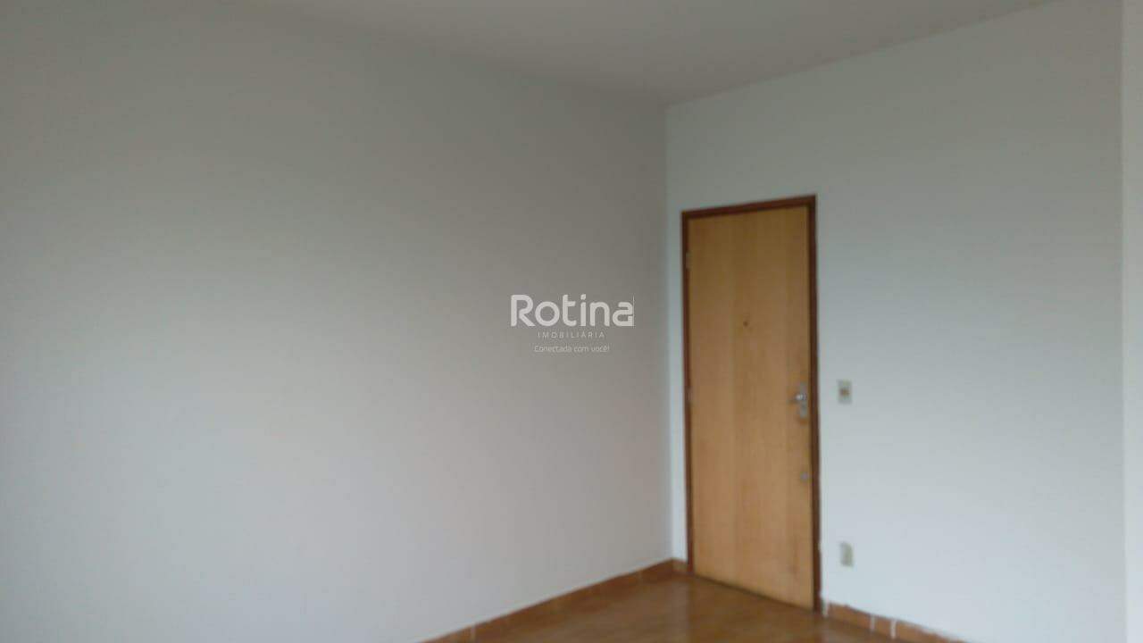 Apartamento para alugar, 2 quartos em Uberlândia no bairro Presidente Roosevelt no valor de R$ 1.000,00 - Rotina Imobiliária: 