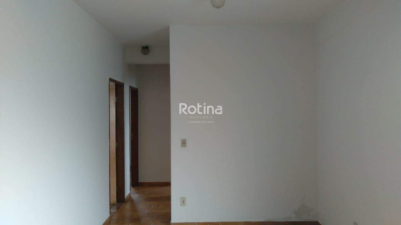 Apartamento para alugar, 2 quartos em Uberlândia no bairro Presidente Roosevelt no valor de R$ 1.000,00 - Rotina Imobiliária: 