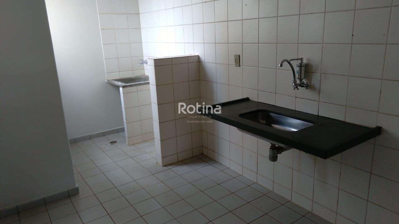 Apartamento para alugar, 2 quartos em Uberlândia no bairro Presidente Roosevelt no valor de R$ 1.000,00 - Rotina Imobiliária: 