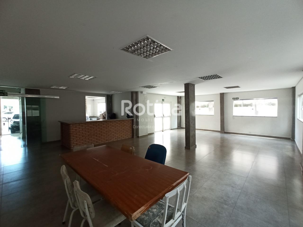 Apartamento para alugar, 3 quartos em Uberlândia no bairro Osvaldo Rezende no valor de R$ 1.600,00 - Rotina Imobiliária: 