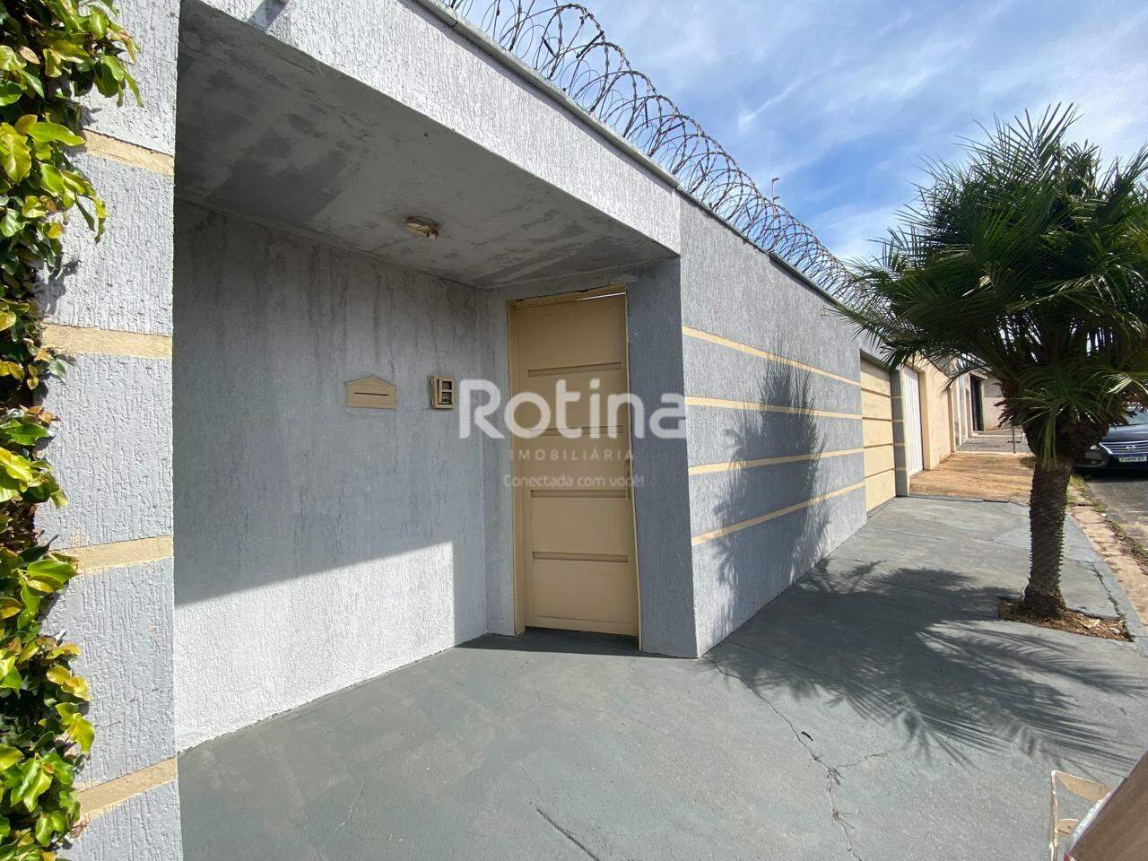 Casa para alugar, 3 quartos em Uberlândia no bairro Jardim Europa no valor de R$ 2.800,00 - Rotina Imobiliária: 