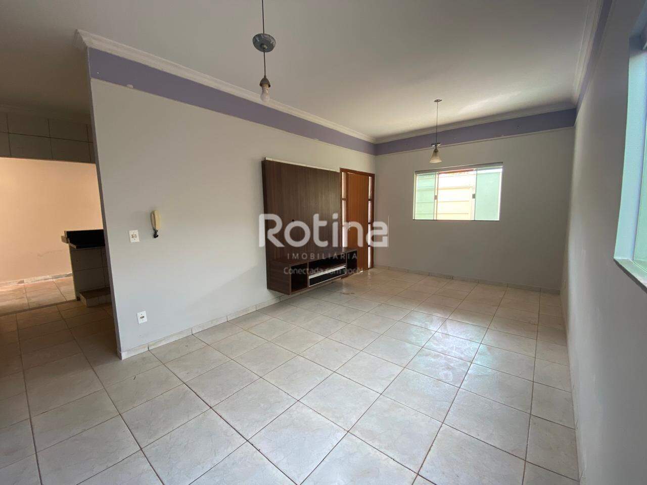 Casa para alugar, 3 quartos em Uberlândia no bairro Jardim Europa no valor de R$ 2.800,00 - Rotina Imobiliária: 