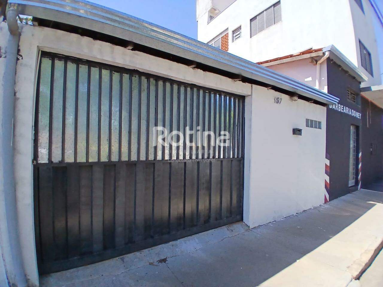 Casa para alugar, 3 quartos em Uberlândia no bairro Segismundo Pereira no valor de R$ 1.950,00 - Rotina Imobiliária: 