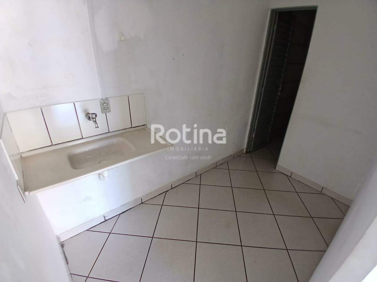 Loja para alugar, em Uberlândia no bairro Nossa Senhora das Graças no valor de R$ 1.150,00 - Rotina Imobiliária: 