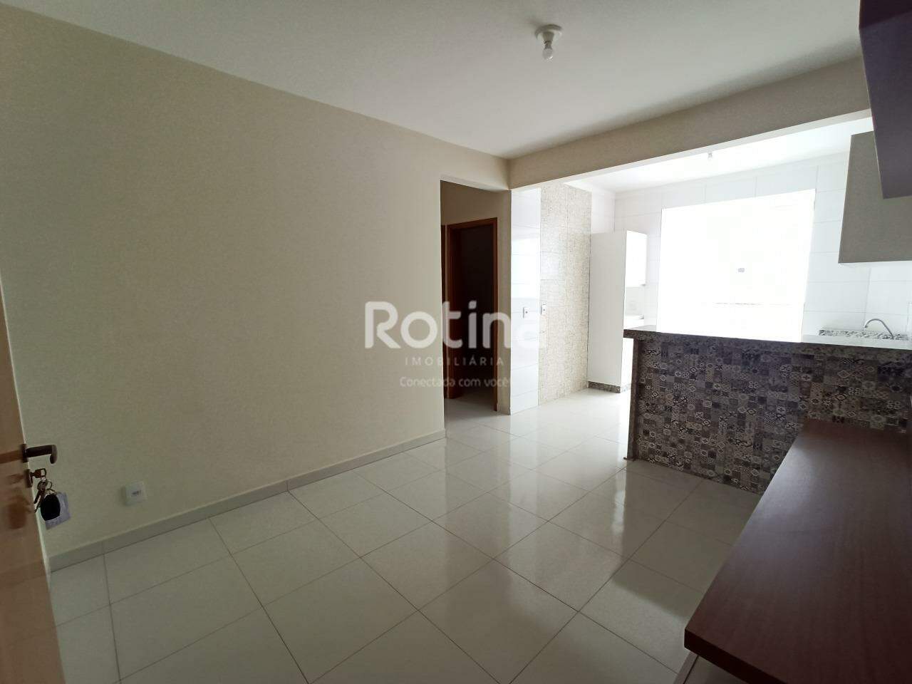 Apartamento para alugar, 2 quartos em Uberlândia no bairro Jardim Holanda no valor de R$ 1.350,00 - Rotina Imobiliária: 