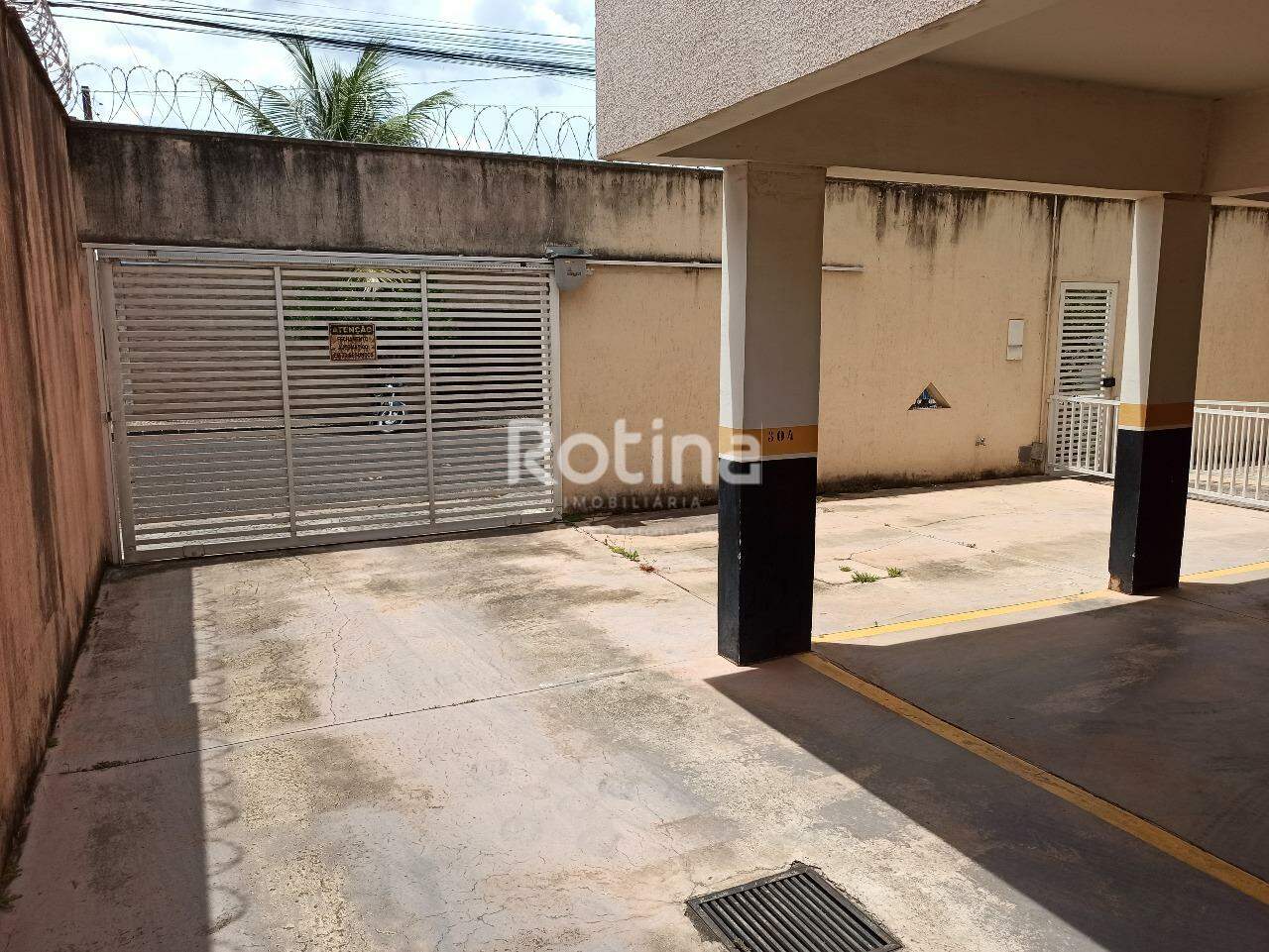 Apartamento para alugar, 2 quartos em Uberlândia no bairro Jardim Holanda no valor de R$ 1.200,00 - Rotina Imobiliária: 