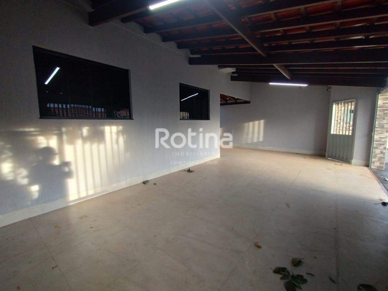 Casa para alugar, 4 quartos em Uberlândia no bairro Santa Mônica no valor de R$ 5.200,00 - Rotina Imobiliária: 