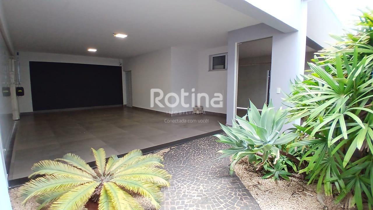 Casa para alugar, 3 quartos em Uberlândia no bairro Daniel Fonseca no valor de R$ 6.000,00 - Rotina Imobiliária: 