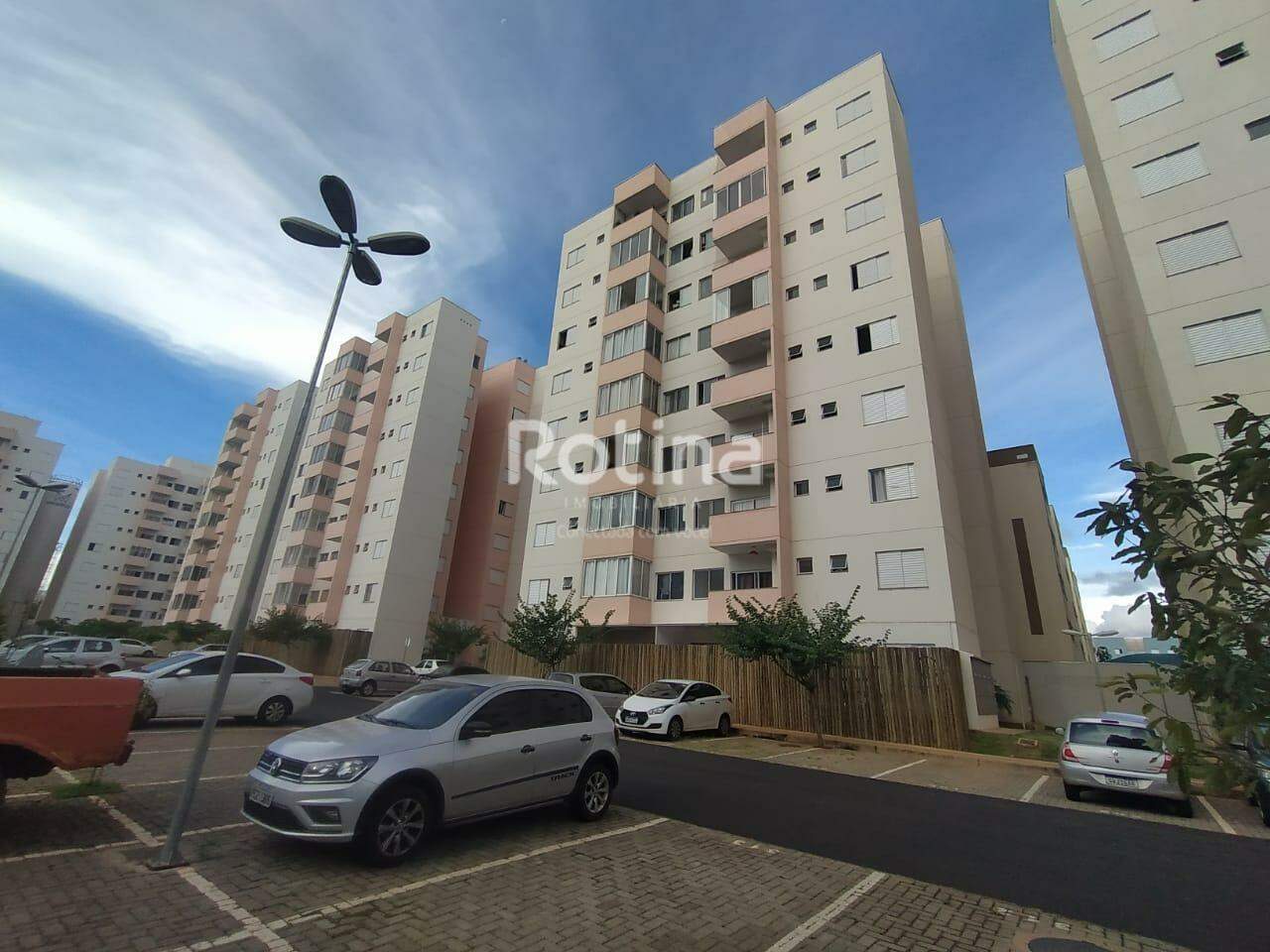 Apartamento para alugar, 2 quartos em Uberlândia no bairro Jardim Holanda no valor de R$ 1.600,00 - Rotina Imobiliária: 