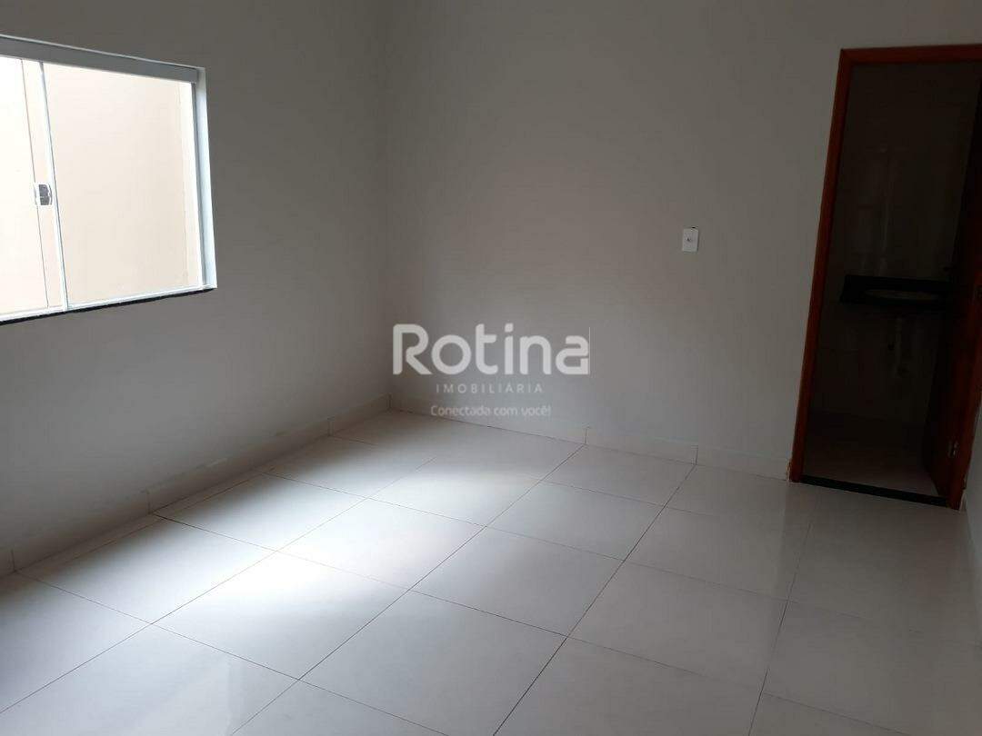 Casa para alugar, 3 quartos em Uberlândia no bairro Santa Rosa no valor de R$ 2.500,00 - Rotina Imobiliária: 