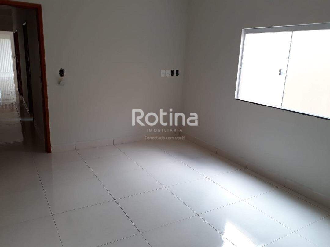 Casa para alugar, 3 quartos em Uberlândia no bairro Santa Rosa no valor de R$ 2.500,00 - Rotina Imobiliária: 
