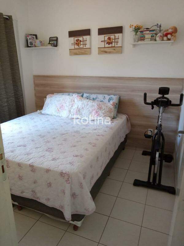 Apartamento à venda, 3 quartos em Uberlândia no bairro Tubalina no valor de R$ 240.000,00 - Rotina Imobiliária: 