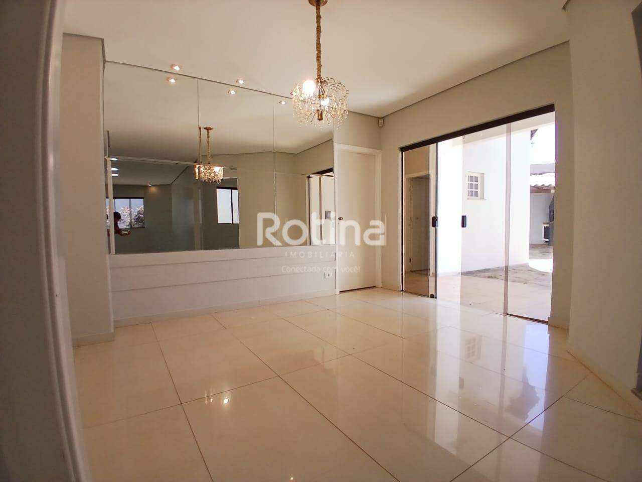 Casa para alugar, 3 quartos em Uberlândia no bairro Jardim Karaíba no valor de R$ 6.500,00 - Rotina Imobiliária: 
