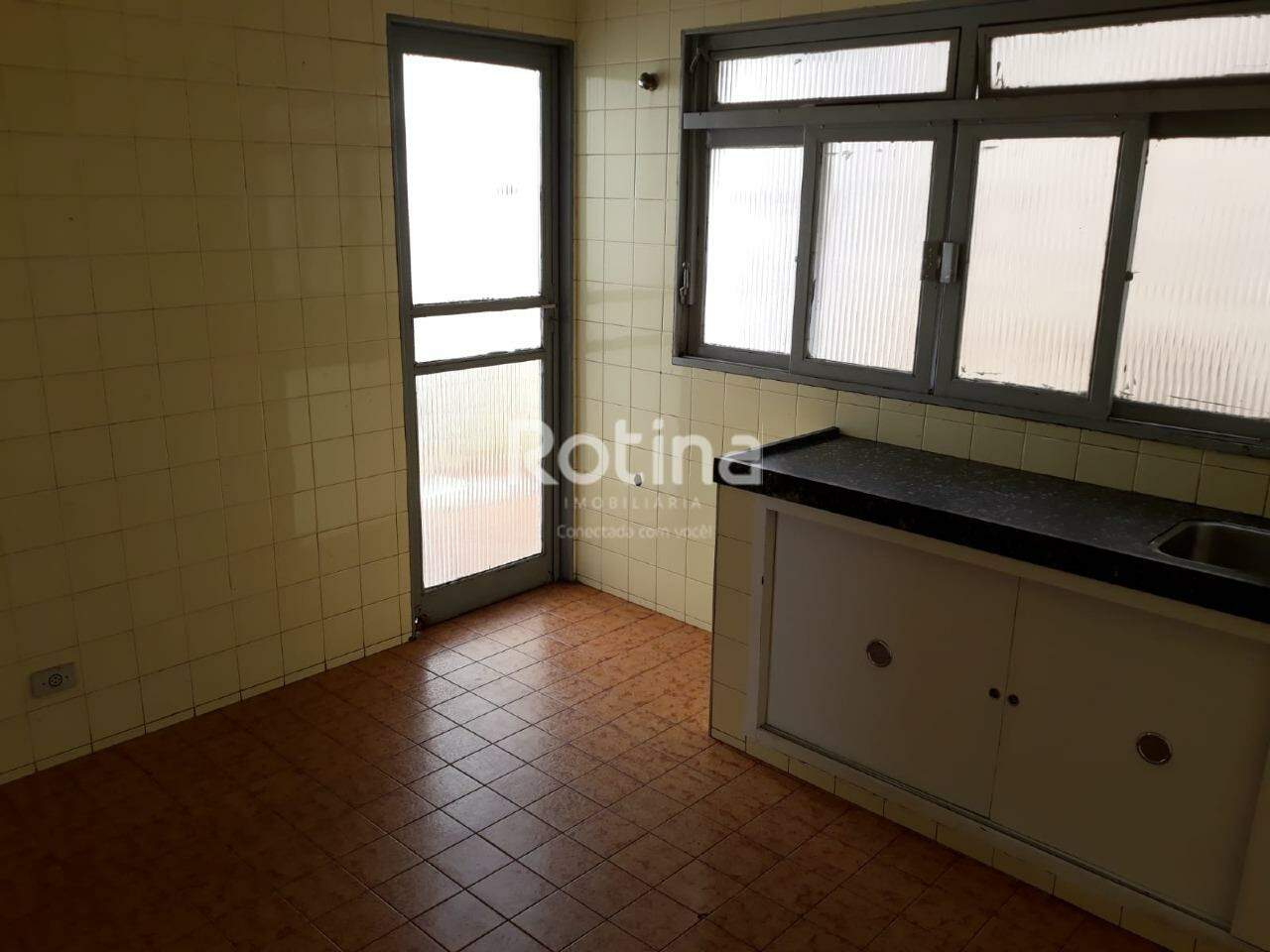 Apartamento para alugar, 2 quartos em Uberlândia no bairro Brasil no valor de R$ 1.200,00 - Rotina Imobiliária: 