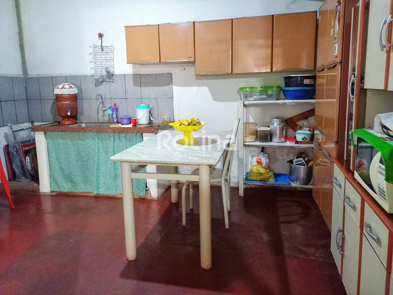 Casa à venda, 4 quartos em Uberlândia no bairro Tabajaras no valor de R$ 300.000,00 - Rotina Imobiliária: 