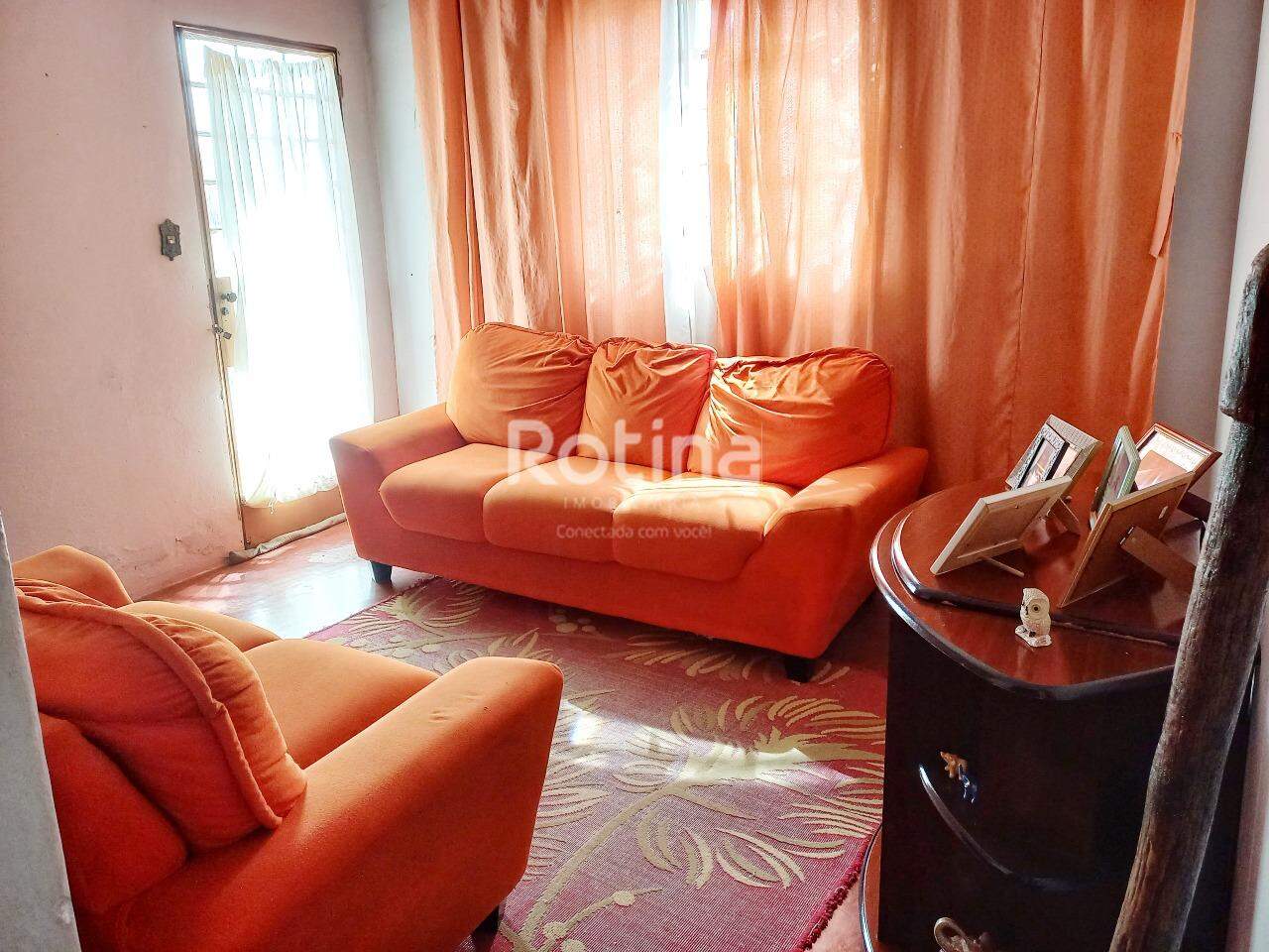 Casa à venda, 4 quartos em Uberlândia no bairro Tabajaras no valor de R$ 300.000,00 - Rotina Imobiliária: 