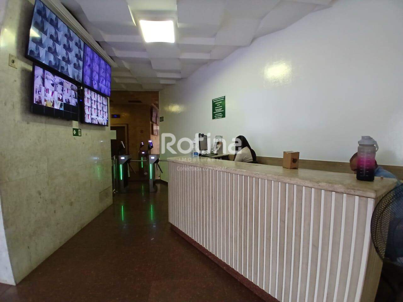 Sala para alugar, em Uberlândia no bairro Centro no valor de R$ 850,00 - Rotina Imobiliária: 