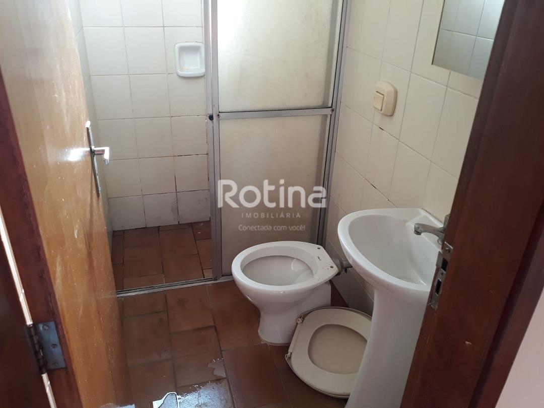 Apartamento para alugar, 2 quartos em Uberlândia no bairro Presidente Roosevelt no valor de R$ 1.000,00 - Rotina Imobiliária: 