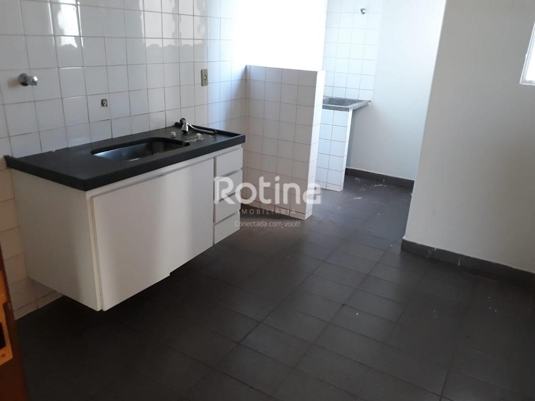 Apartamento para alugar, 2 quartos em Uberlândia no bairro Presidente Roosevelt no valor de R$ 1.000,00 - Rotina Imobiliária: 