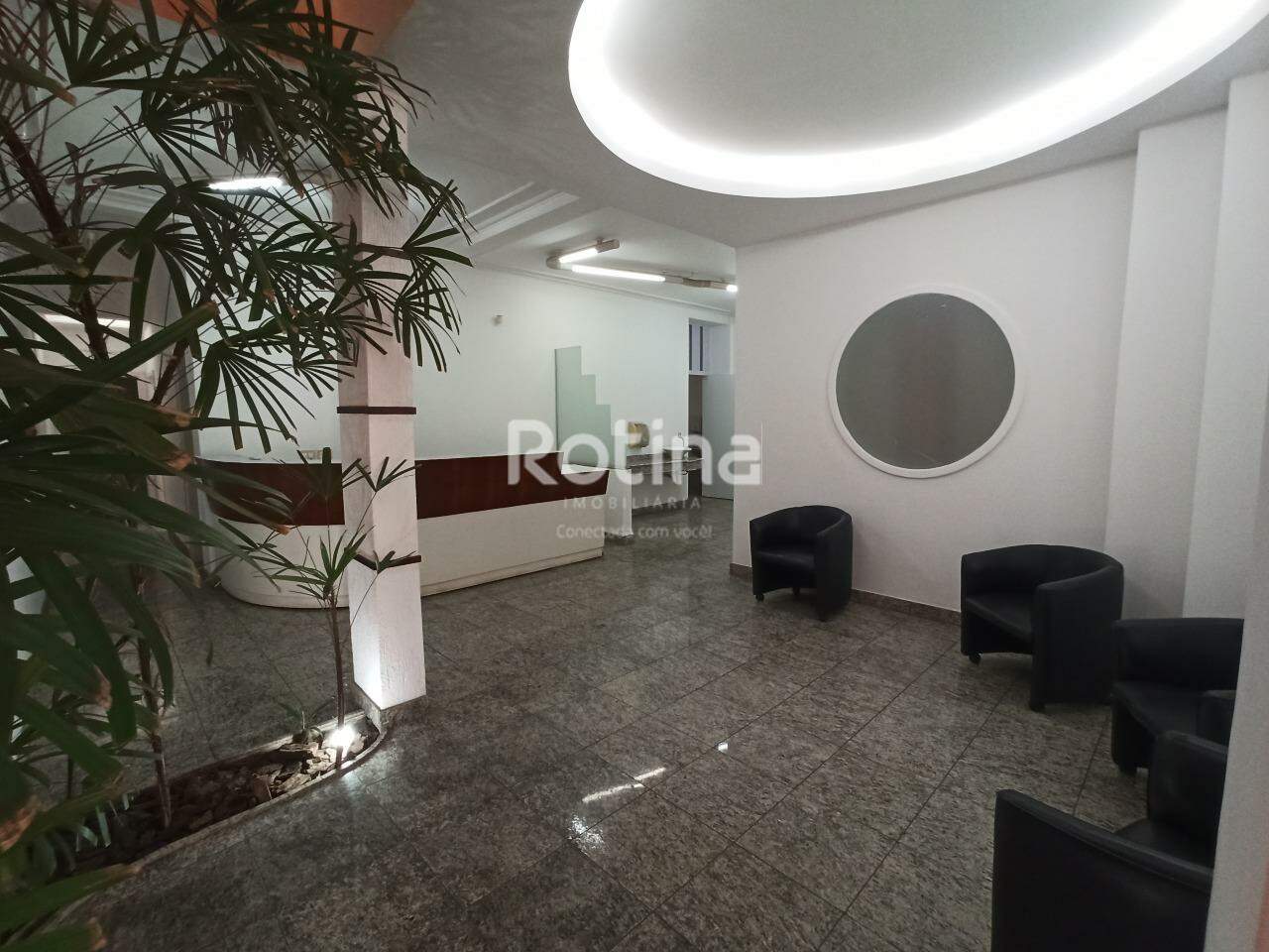 Sala para alugar, em Uberlândia no bairro Centro no valor de R$ 3.500,00 - Rotina Imobiliária: 