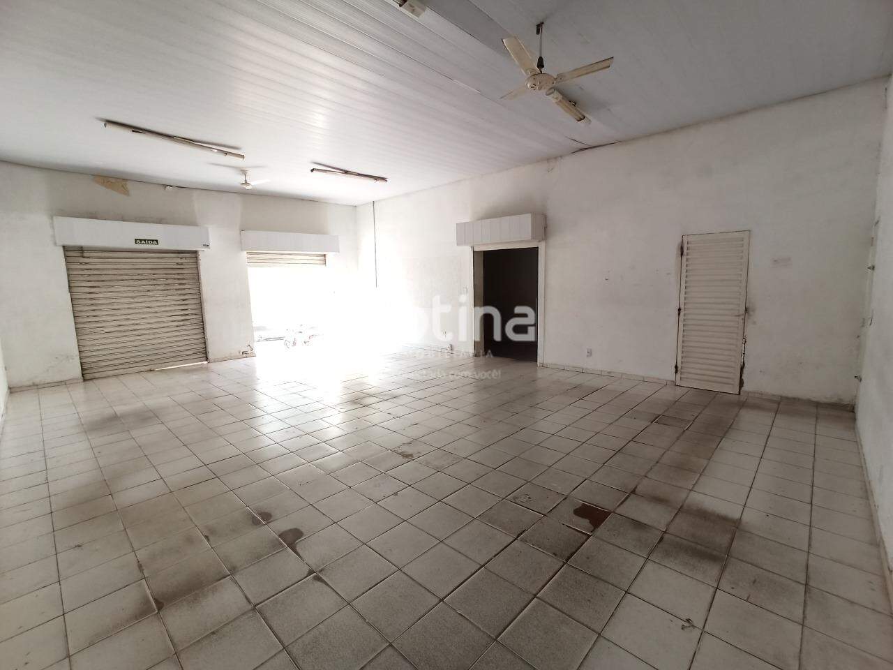 Loja para alugar, em Uberlândia no bairro Centro no valor de R$ 1.300,00 - Rotina Imobiliária: 