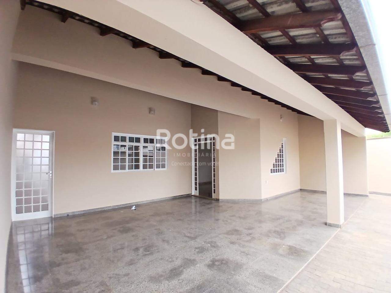 Casa para alugar, 3 quartos em Uberlândia no bairro Santa Mônica no valor de R$ 4.850,00 - Rotina Imobiliária: 