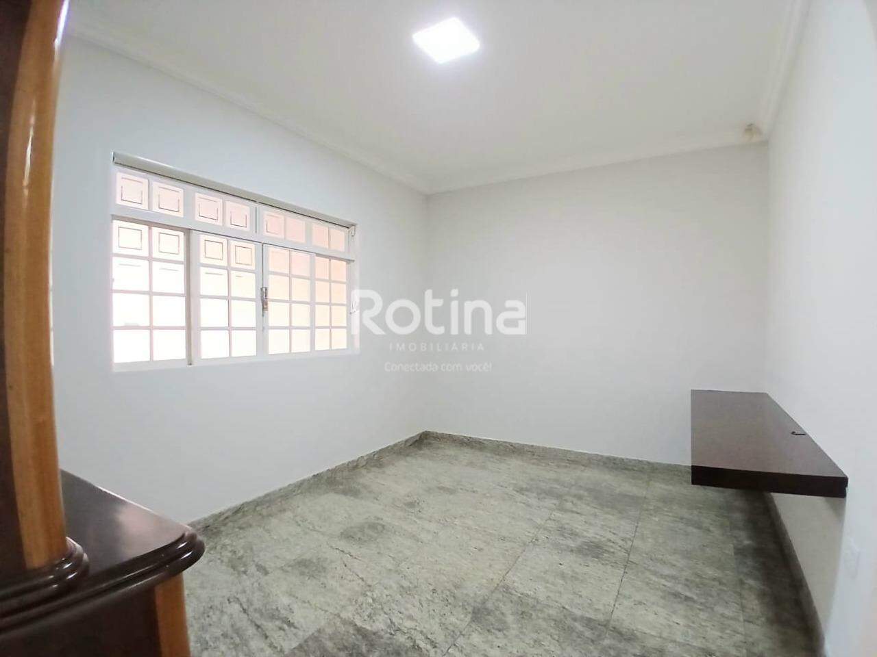 Casa para alugar, 3 quartos em Uberlândia no bairro Santa Mônica no valor de R$ 4.850,00 - Rotina Imobiliária: 
