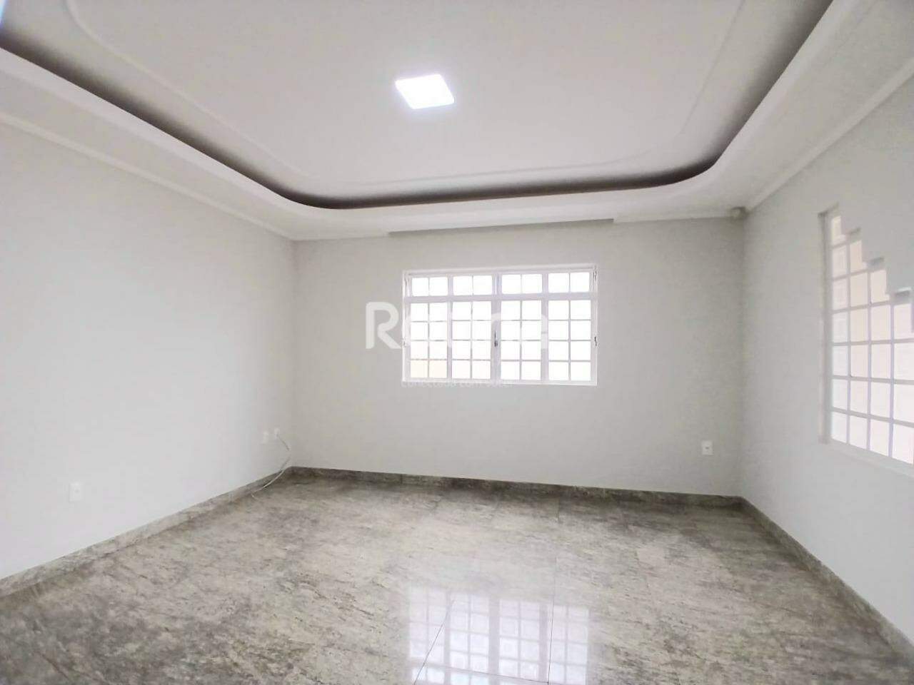 Casa para alugar, 3 quartos em Uberlândia no bairro Santa Mônica no valor de R$ 4.850,00 - Rotina Imobiliária: 