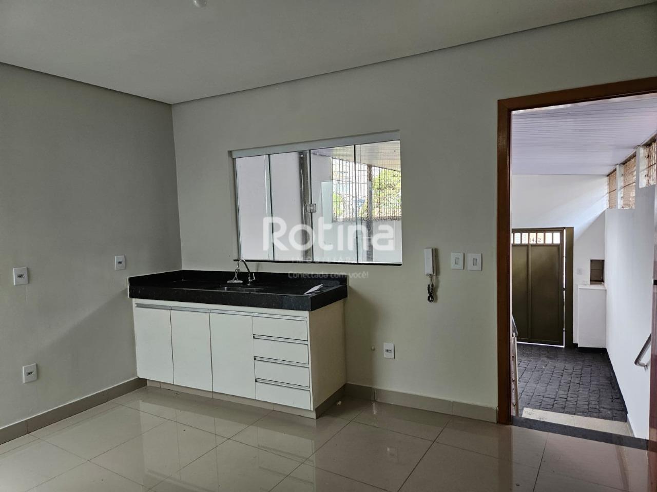 Casa para alugar, 2 quartos em Uberlândia no bairro Nossa Senhora Aparecida no valor de R$ 1.860,00 - Rotina Imobiliária: 