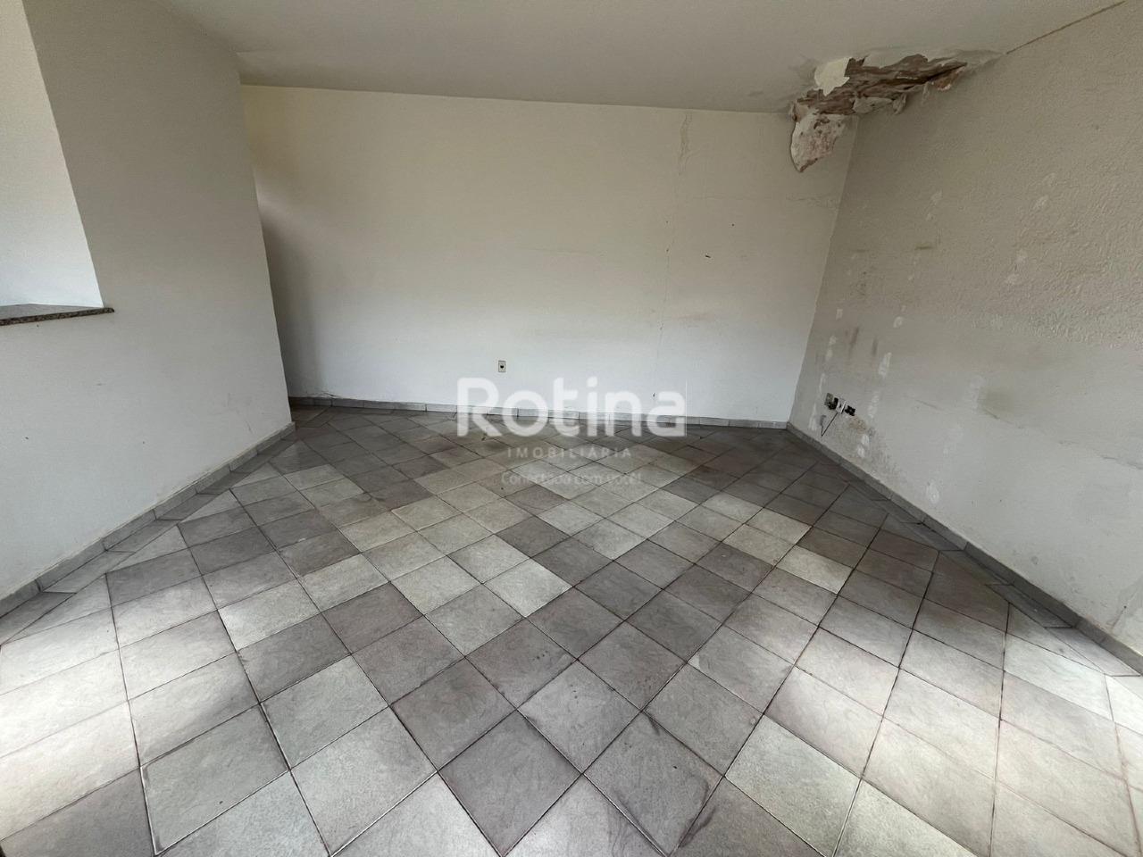 Sala para alugar, em Uberlândia no bairro Brasil no valor de R$ 500,00 - Rotina Imobiliária: 