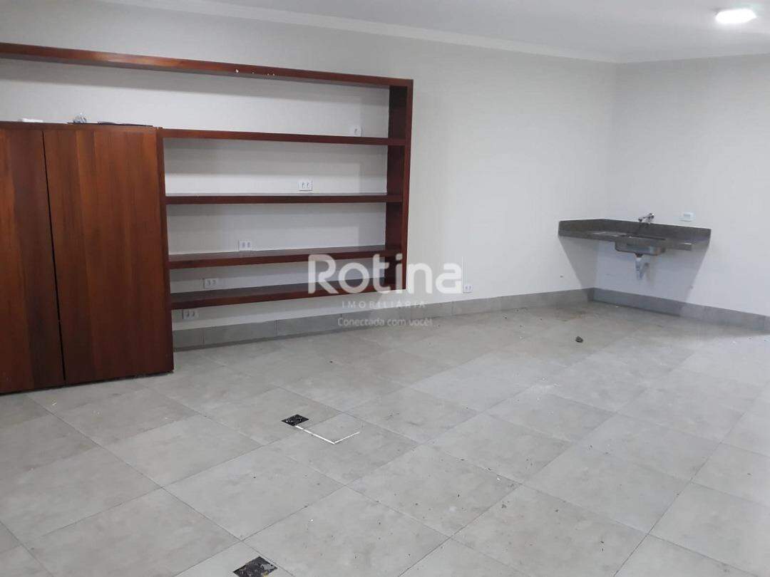 Sala para alugar, em Uberlândia no bairro Daniel Fonseca no valor de R$ 1.200,00 - Rotina Imobiliária: 
