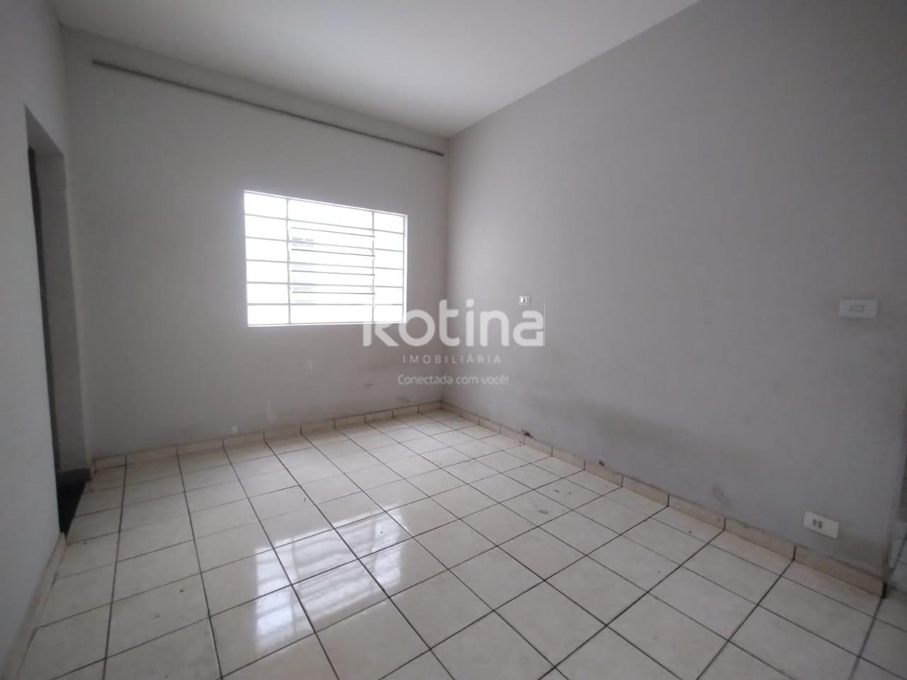 Loja para alugar, em Uberlândia no bairro Martins no valor de R$ 1.000,00 - Rotina Imobiliária: 