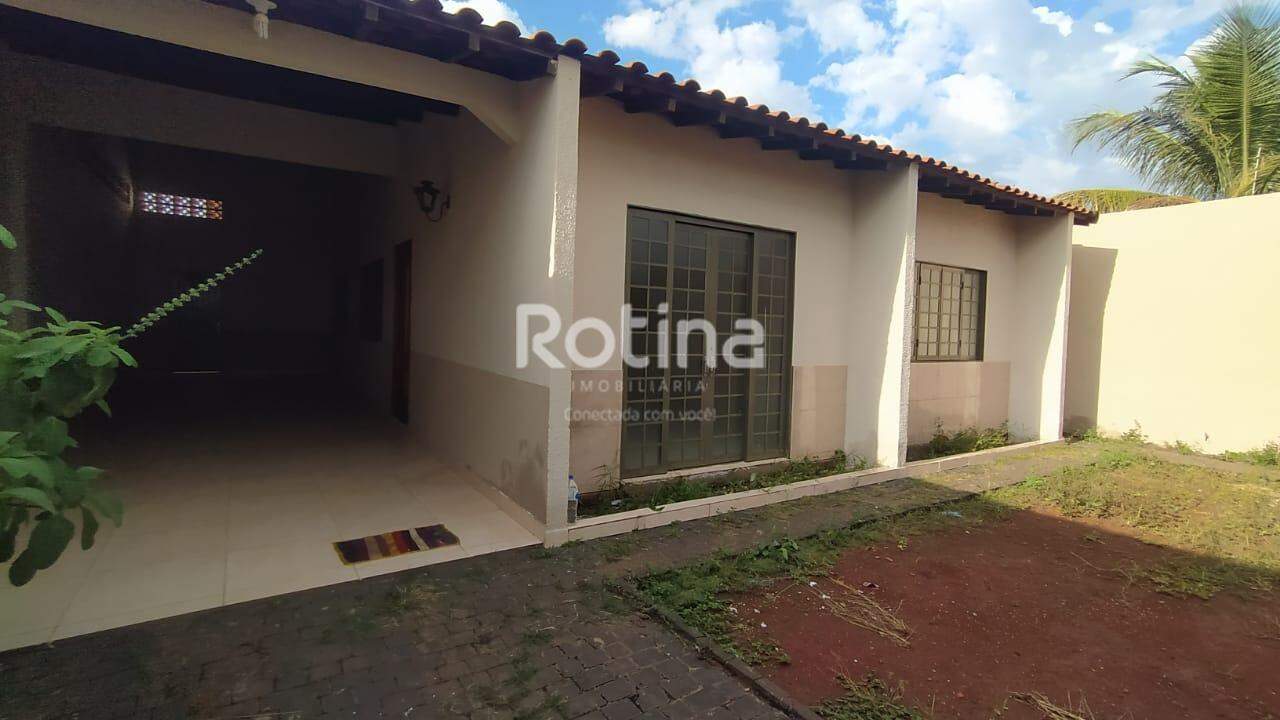 Casa para alugar, 8 quartos em Uberlândia no bairro Umuarama no valor de R$ 4.000,00 - Rotina Imobiliária: 