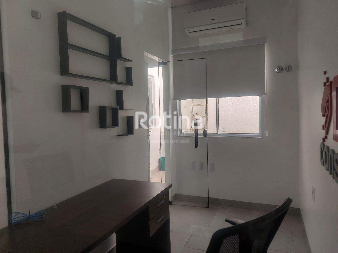 Casa Comercial para alugar, em Uberlândia no bairro Segismundo Pereira no valor de R$ 3.900,00 - Rotina Imobiliária: 
