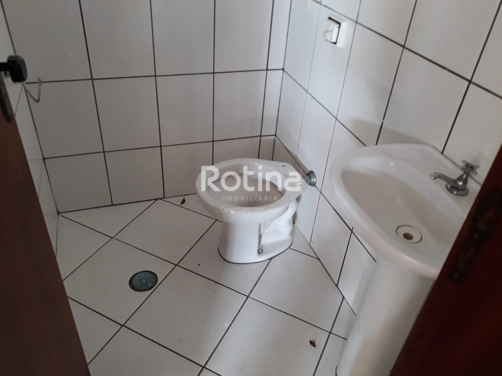 Loja para alugar, em Uberlândia no bairro Santa Mônica no valor de R$ 2.400,00 - Rotina Imobiliária: 