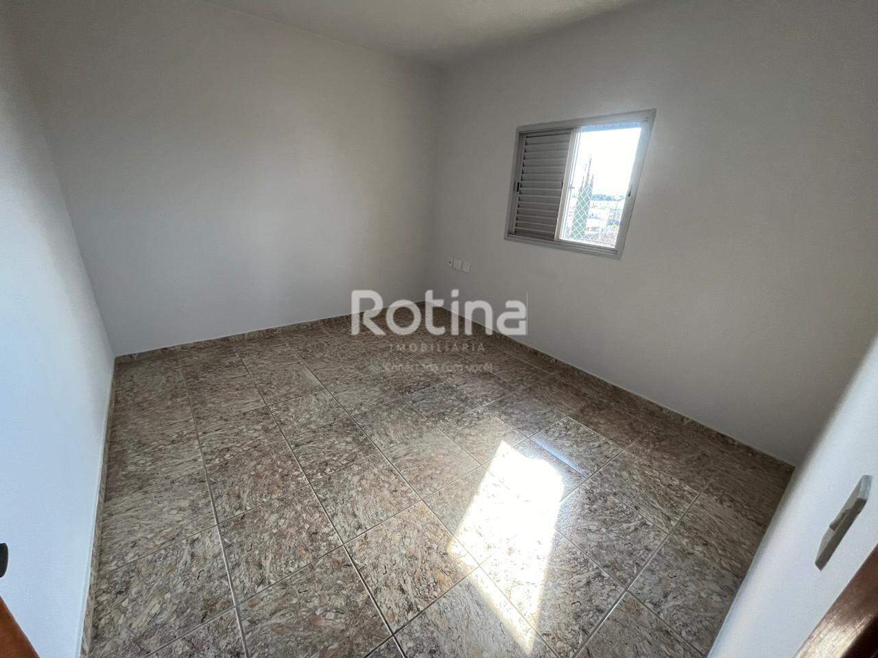 Apartamento para alugar, 3 quartos em Uberlândia no bairro Brasil no valor de R$ 1.750,00 - Rotina Imobiliária: 