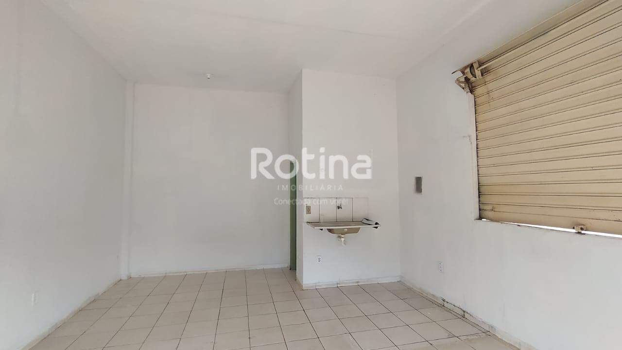 Loja para alugar, em Uberlândia no bairro Mansour no valor de R$ 1.000,00 - Rotina Imobiliária: 