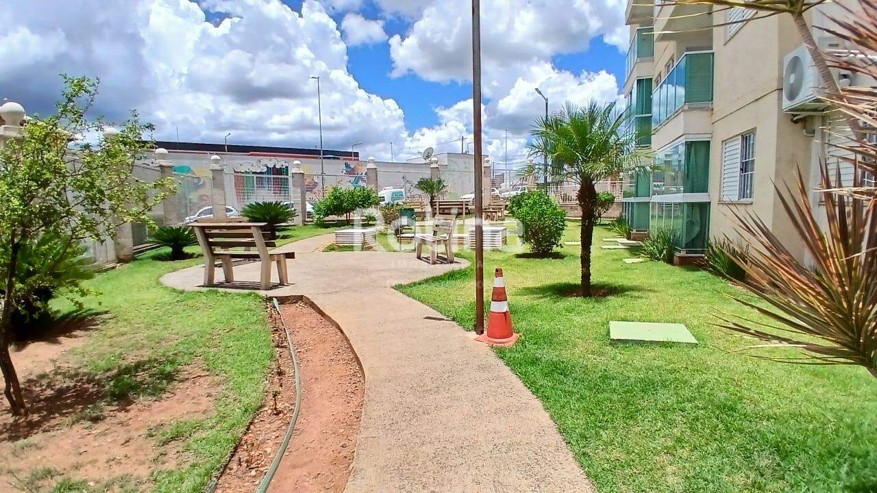Apartamento para alugar, 2 quartos em Uberlândia no bairro Grand Ville no valor de R$ 1.400,00 - Rotina Imobiliária: 