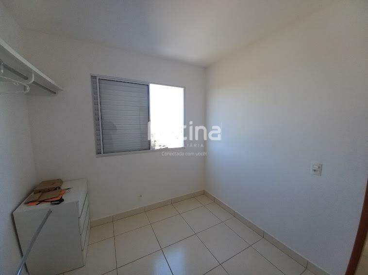 Apartamento para alugar, 2 quartos em Uberlândia no bairro Jardim Holanda no valor de R$ 850,00 - Rotina Imobiliária: 