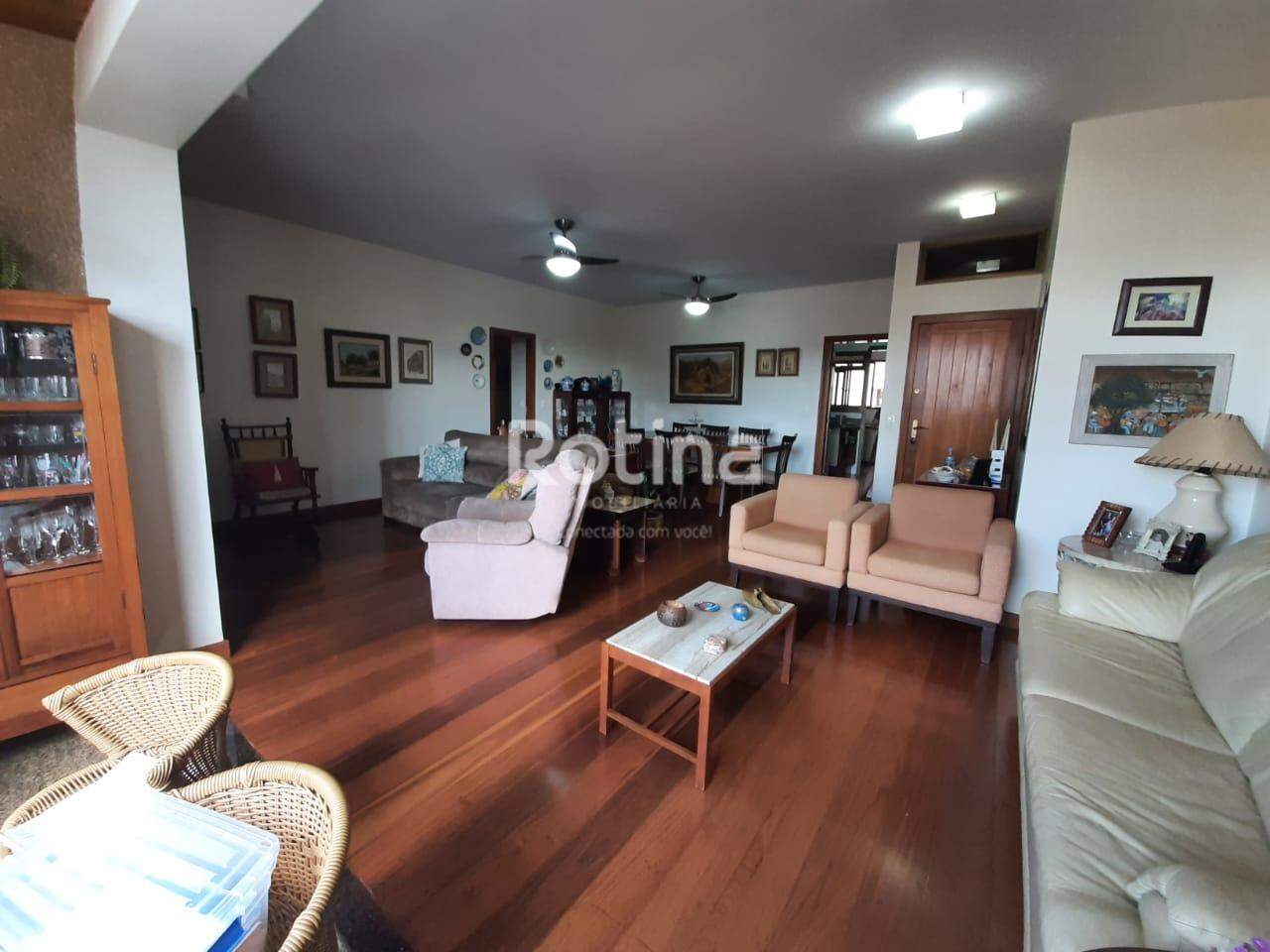 Apartamento à venda, 3 quartos em Uberlândia no bairro Osvaldo Rezende no valor de R$ 840.000,00 - Rotina Imobiliária: 