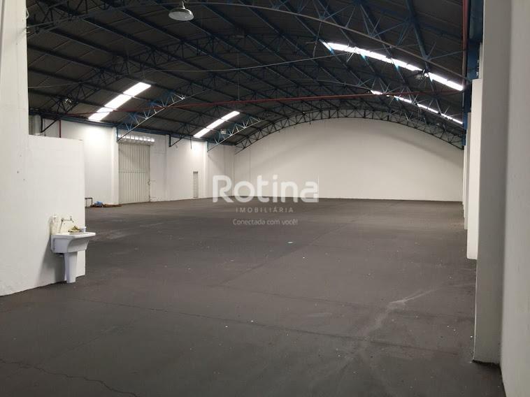 Galpão para alugar, em Uberlândia no bairro Marta Helena no valor de R$ 54.000,00 - Rotina Imobiliária: 