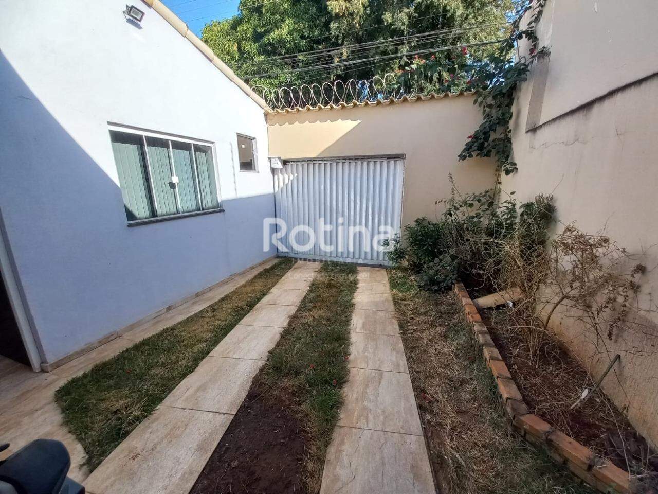 Casa para alugar, 4 quartos em Uberlândia no bairro Presidente Roosevelt no valor de R$ 2.500,00 - Rotina Imobiliária: 