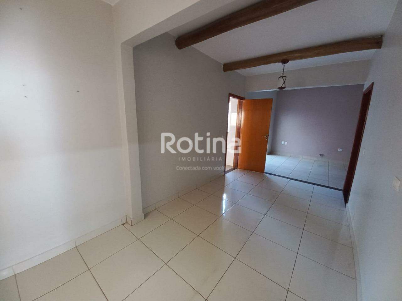 Casa para alugar, 4 quartos em Uberlândia no bairro Presidente Roosevelt no valor de R$ 2.500,00 - Rotina Imobiliária: 