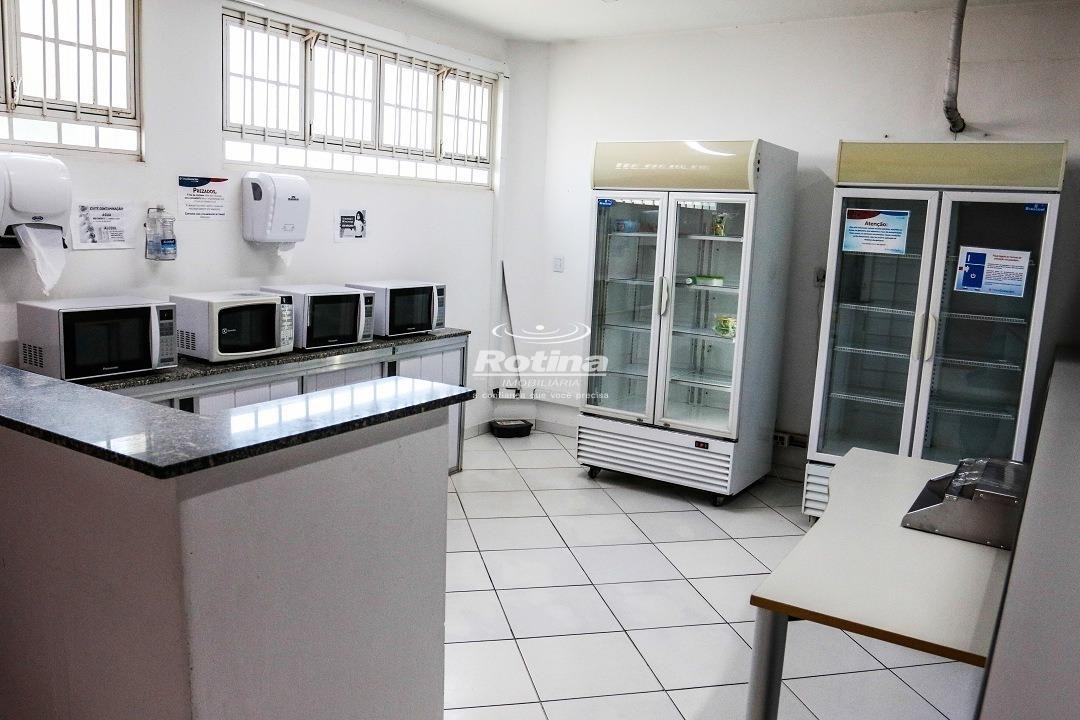 Prédio Inteiro para alugar, em Uberlândia no bairro Brasil no valor de R$ 23.000,00 - Rotina Imobiliária: 
