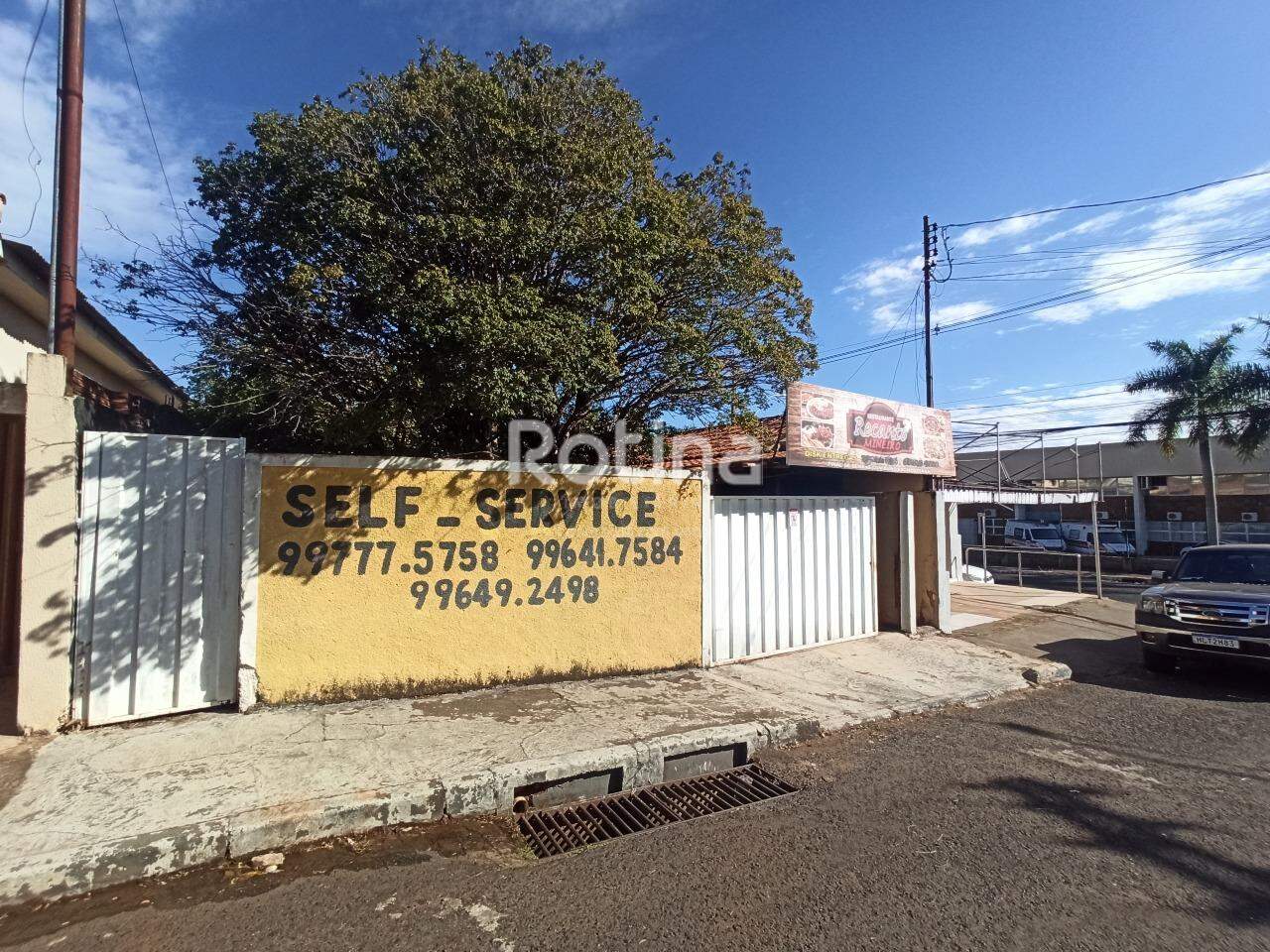 Loja para alugar, em Uberlândia no bairro Santa Mônica no valor de R$ 2.500,00 - Rotina Imobiliária: 