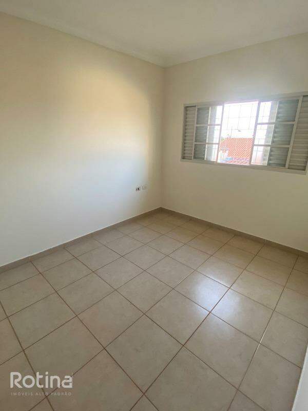 Casa à venda, 3 quartos em Uberlândia no bairro Alto Umuarama no valor de R$ 1.100.000,00 - Rotina Imobiliária: 