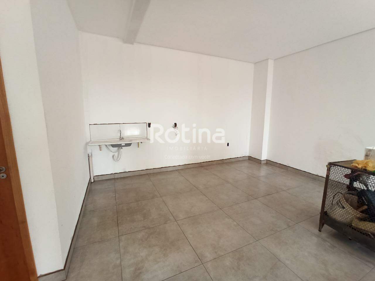 Loja para alugar, em Uberlândia no bairro Jardim Europa no valor de R$ 3.500,00 - Rotina Imobiliária: 