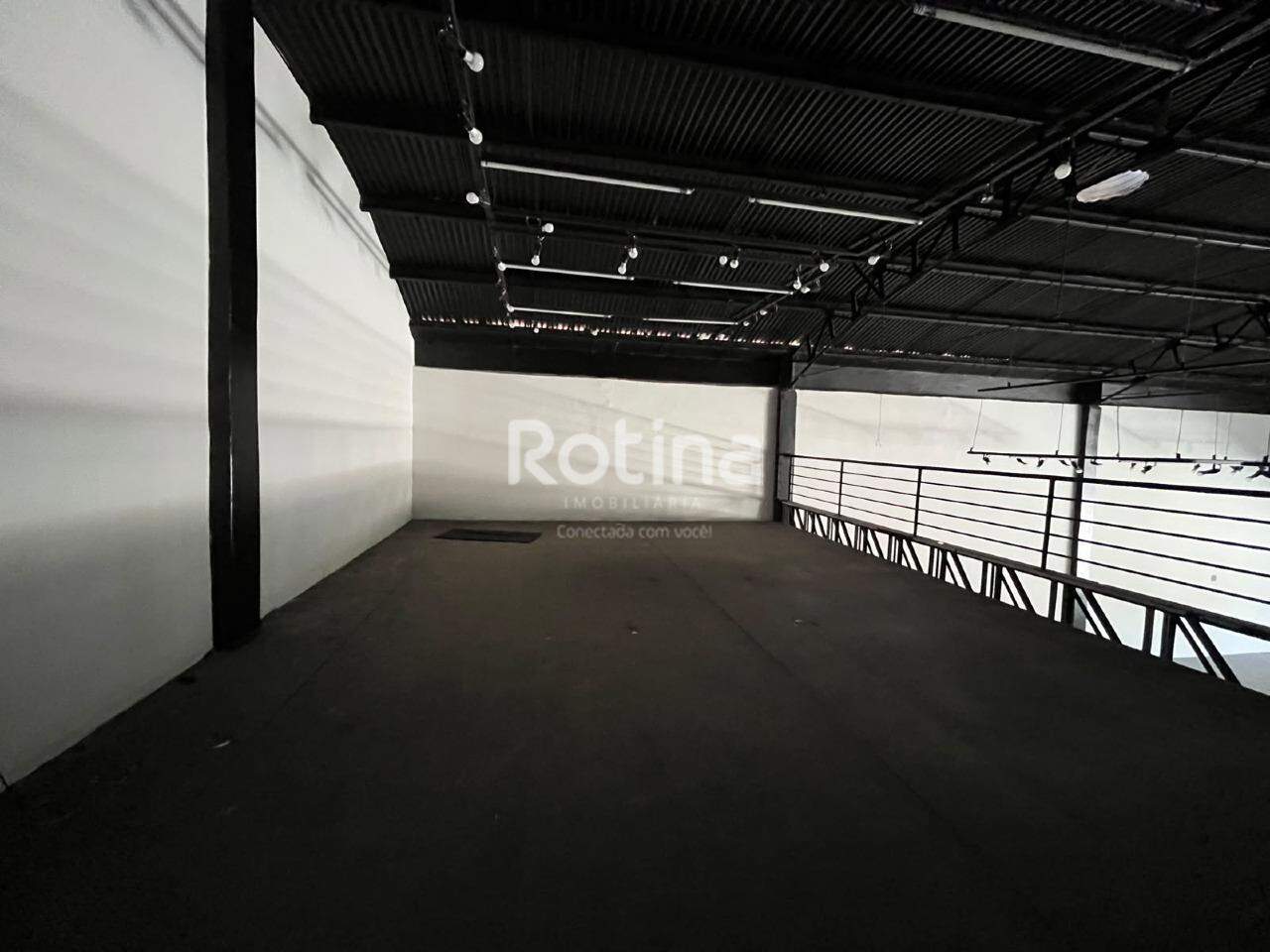 Galpão para alugar, em Uberlândia no bairro Brasil no valor de R$ 10.500,00 - Rotina Imobiliária: 